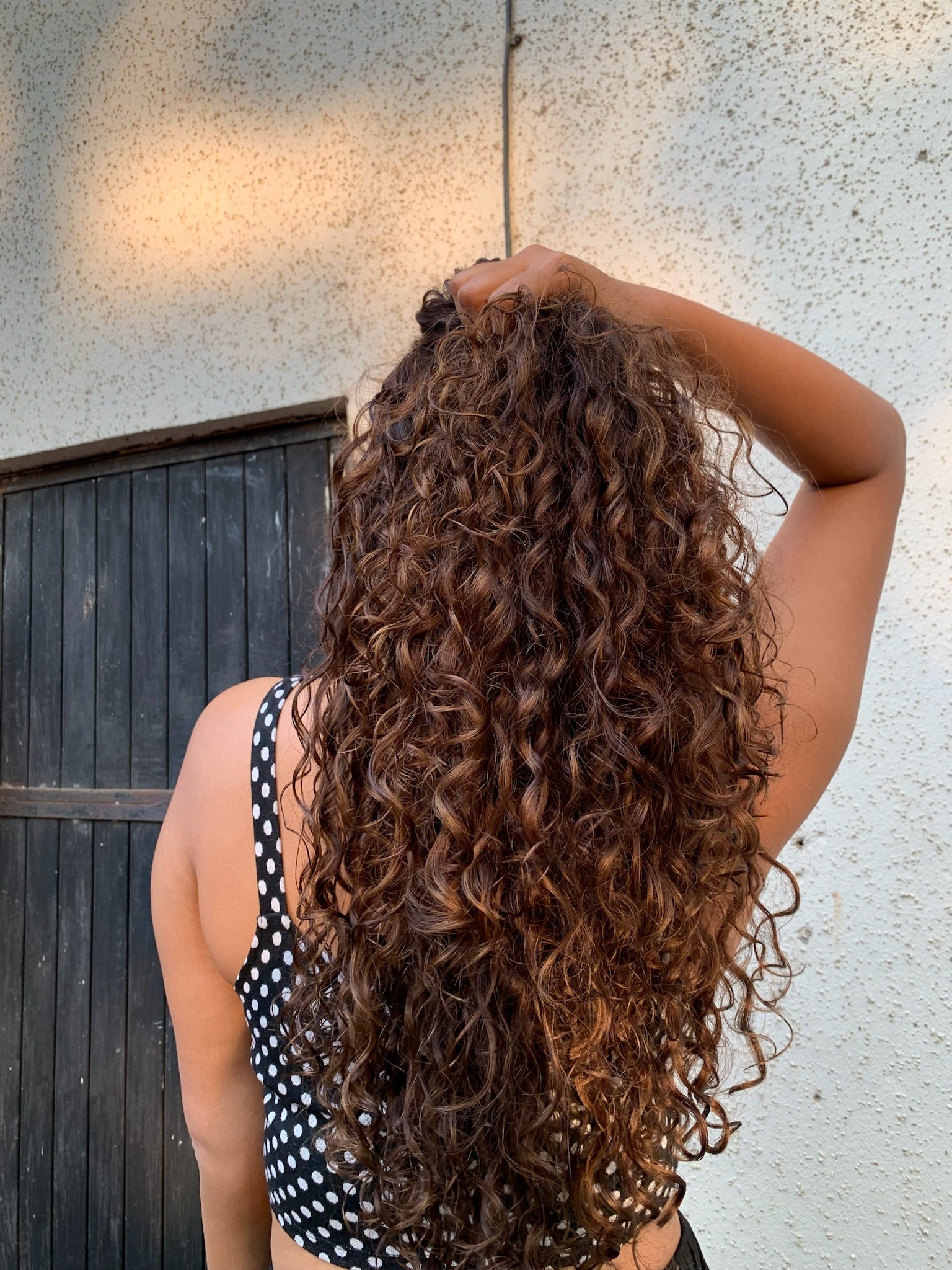 curly wavy hair, frizz free, soft bouncy curls
