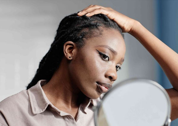 Managing Flakes in Curly Hair: Effective Solutions for a Clear Scalp