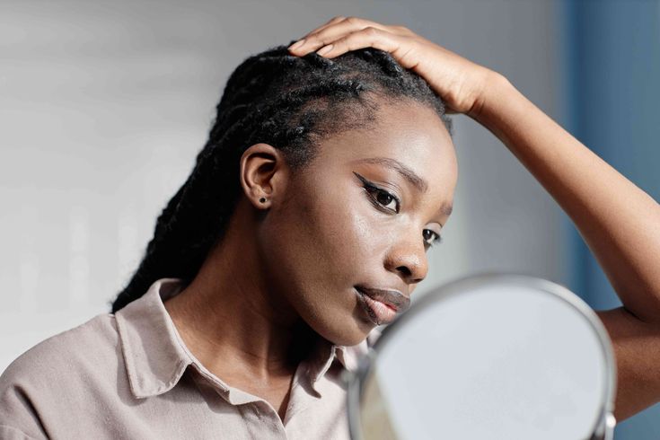 Managing Flakes in Curly Hair: Effective Solutions for a Clear Scalp